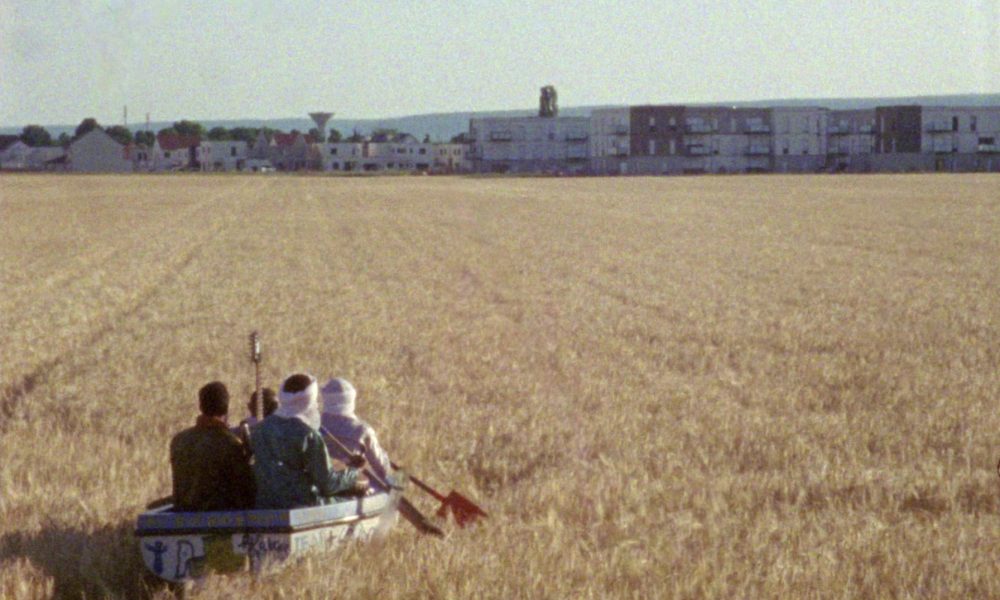 UNE ÎLE ET UNE NUIT